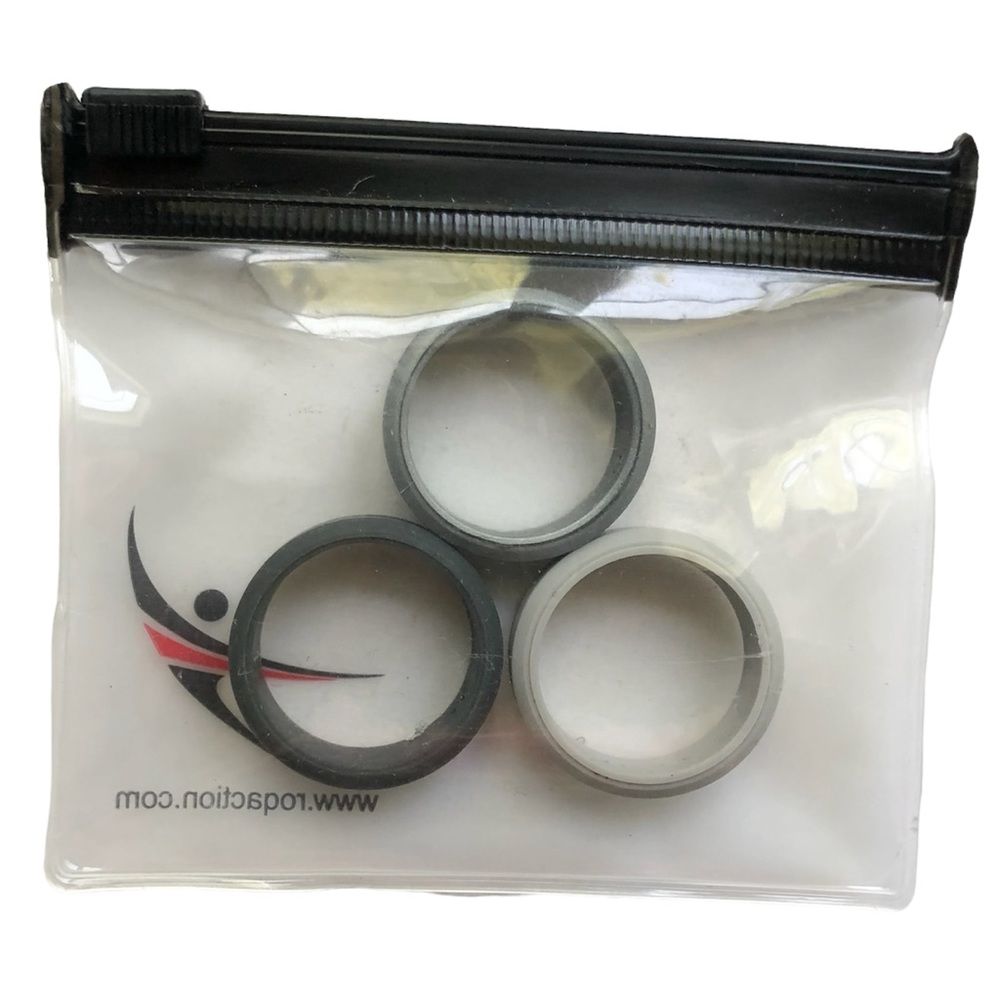 NEW 3 Silicone Rings Wedding Bands Size 11 NEW Gray Silver Charcoal Roqaction - Picture 8 of 9